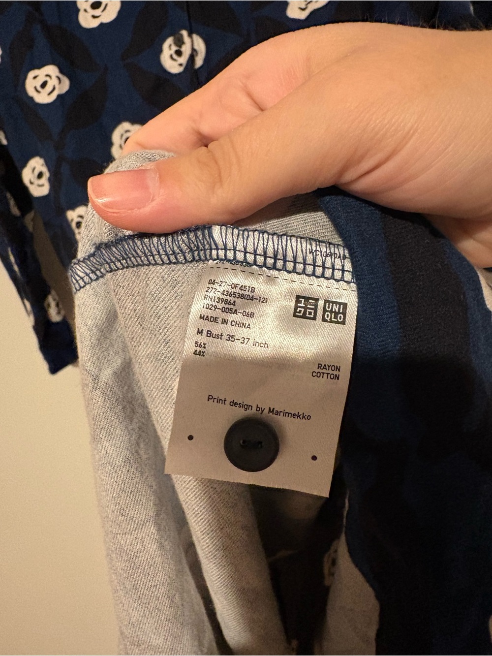 Uniqlo x Marimekko Flannel Long Sleeve button midi Dress Blue Floral medium - Picture 6 of 7